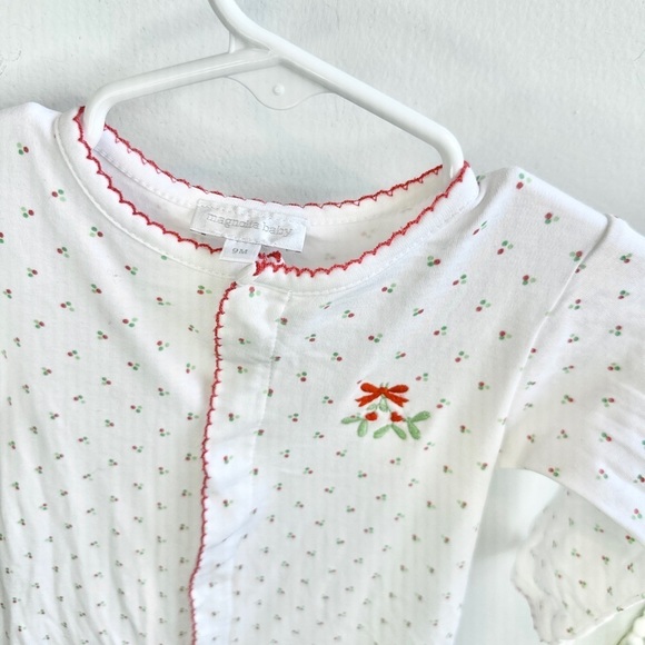 6-9m Magnolia Baby Christmas Holiday Footie Sleeper Pima Mistletoe - Picture 3 of 10